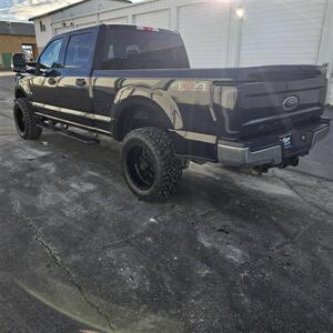 2017 Ford F-350 XLT   - Photo 14 - West Haven, UT 84401