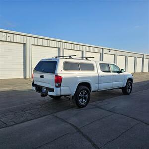 2016 Toyota Tacoma TRD Sport   - Photo 14 - West Haven, UT 84401