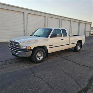 1999 Dodge Ram 2500 Laramie SLT   - Photo 4 - West Haven, UT 84401
