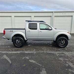 2012 Nissan Frontier PRO-4X   - Photo 2 - West Haven, UT 84401