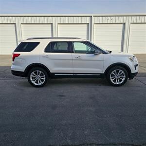 2018 Ford Explorer XLT   - Photo 2 - West Haven, UT 84401