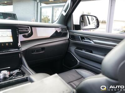 2022 Jeep Wagoneer Series III   - Photo 22 - Lynnwood, WA 98036