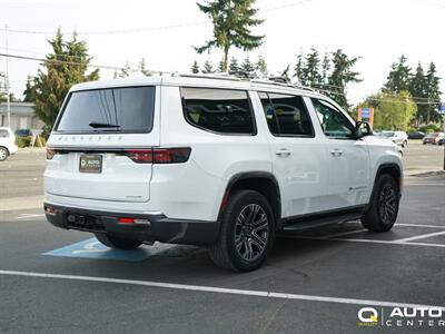 2022 Jeep Wagoneer Series III   - Photo 4 - Lynnwood, WA 98036