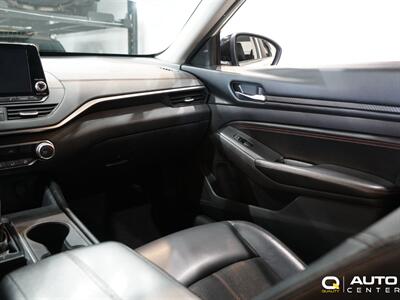 2019 Nissan Altima 2.5 SR   - Photo 24 - Lynnwood, WA 98036