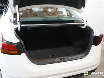 2019 Nissan Altima 2.5 SR   - Photo 30 - Lynnwood, WA 98036