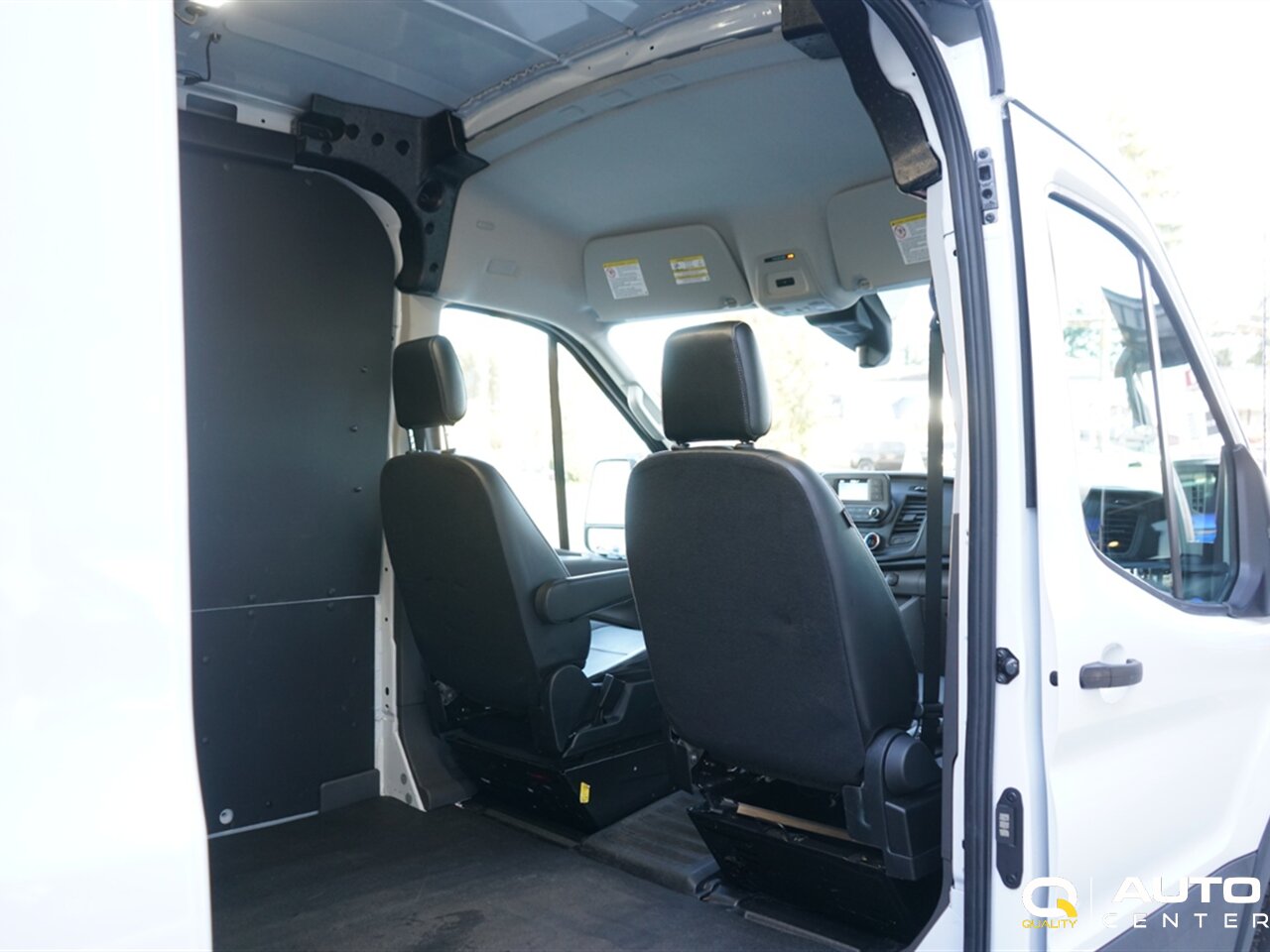 2024 Ford Transit - Photo 6 - Lynnwood, WA 98036