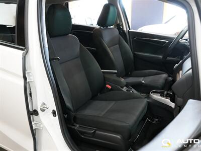 2019 Honda Fit LX   - Photo 15 - Lynnwood, WA 98036