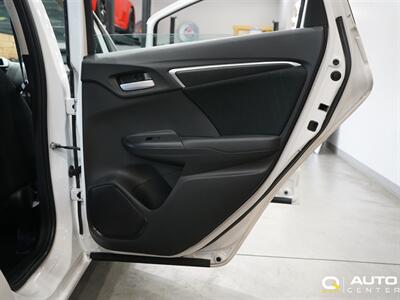 2019 Honda Fit LX   - Photo 10 - Lynnwood, WA 98036