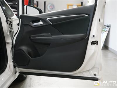 2019 Honda Fit LX   - Photo 9 - Lynnwood, WA 98036