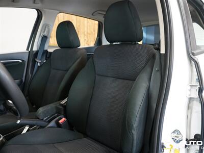 2019 Honda Fit LX   - Photo 12 - Lynnwood, WA 98036