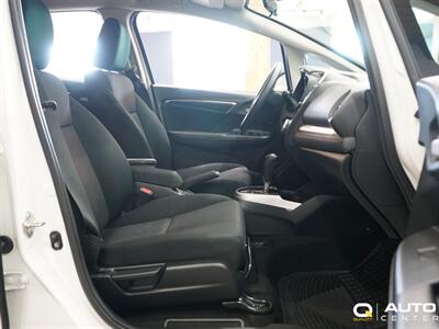 2019 Honda Fit LX   - Photo 18 - Lynnwood, WA 98036
