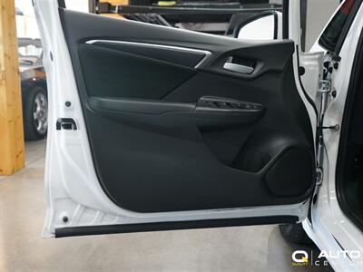 2019 Honda Fit LX   - Photo 7 - Lynnwood, WA 98036