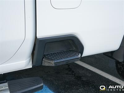 2024 GMC Sierra 3500HD SLT   - Photo 9 - Lynnwood, WA 98036