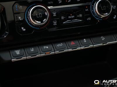 2024 GMC Sierra 2500HD AT4   - Photo 27 - Lynnwood, WA 98036