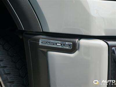 2024 GMC Sierra 2500HD AT4   - Photo 5 - Lynnwood, WA 98036