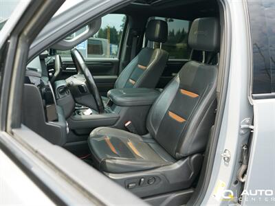 2024 GMC Sierra 2500HD AT4   - Photo 15 - Lynnwood, WA 98036