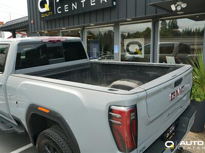 2024 GMC Sierra 2500HD AT4   - Photo 9 - Lynnwood, WA 98036
