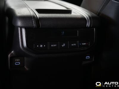 2025 Toyota Grand Highlander XLE   - Photo 28 - Lynnwood, WA 98036