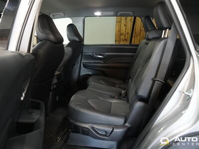 2025 Toyota Grand Highlander XLE   - Photo 26 - Lynnwood, WA 98036