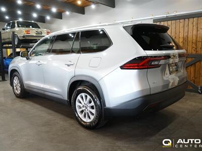 2025 Toyota Grand Highlander XLE   - Photo 6 - Lynnwood, WA 98036