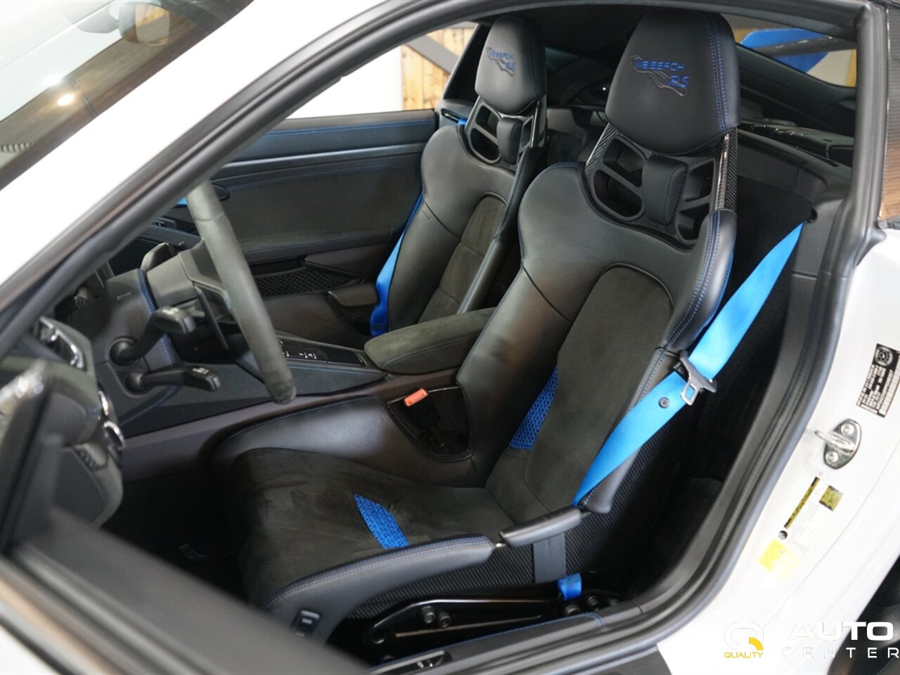 2023 Porsche 718 Cayman GT4 RS - Photo 21 - Lynnwood, WA 98036