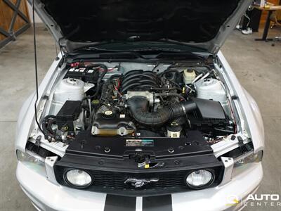 2005 Ford Mustang GT Premium   - Photo 8 - Lynnwood, WA 98036