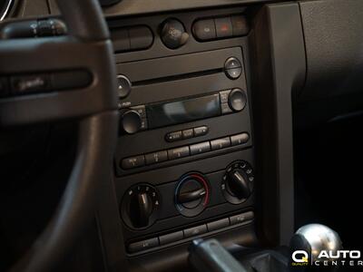 2005 Ford Mustang GT Premium   - Photo 13 - Lynnwood, WA 98036