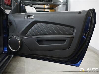 2011 Ford Mustang V6 Premium   - Photo 9 - Lynnwood, WA 98036