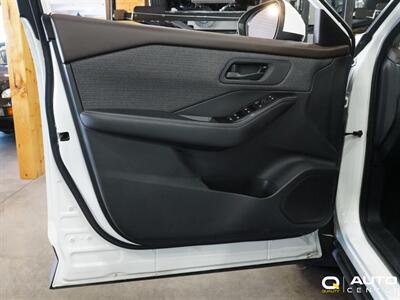 2022 Nissan Rogue S   - Photo 9 - Lynnwood, WA 98036