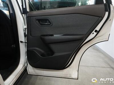 2022 Nissan Rogue S   - Photo 13 - Lynnwood, WA 98036