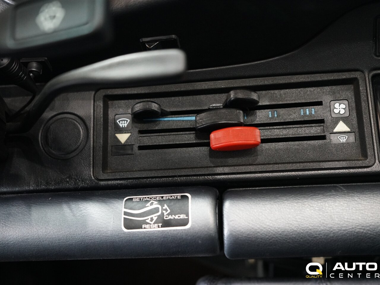 1989 Porsche 911 Carrera - Photo 27 - Lynnwood, WA 98036