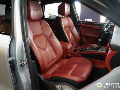 2017 Porsche Macan GTS   - Photo 20 - Lynnwood, WA 98036