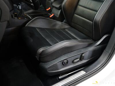 2019 Volkswagen Golf R DCC & Navigation 4Motion 4Motion   - Photo 14 - Lynnwood, WA 98036