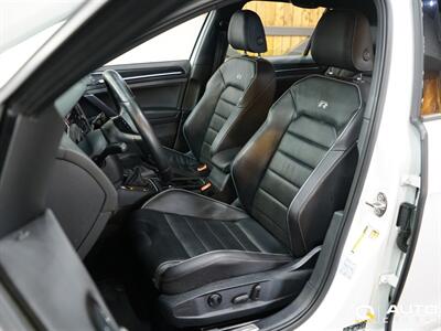 2019 Volkswagen Golf R DCC & Navigation 4Motion 4Motion   - Photo 12 - Lynnwood, WA 98036
