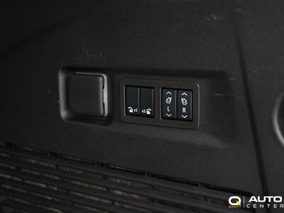 2024 Chevrolet Suburban Z71   - Photo 40 - Lynnwood, WA 98036