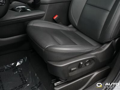 2024 Chevrolet Suburban Z71   - Photo 18 - Lynnwood, WA 98036