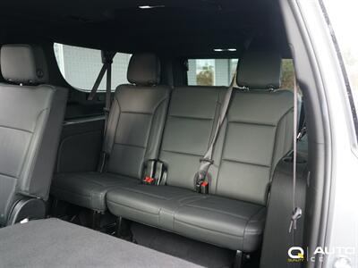 2024 Chevrolet Suburban Z71   - Photo 38 - Lynnwood, WA 98036