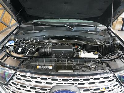 2022 Ford Explorer Limited   - Photo 10 - Lynnwood, WA 98036