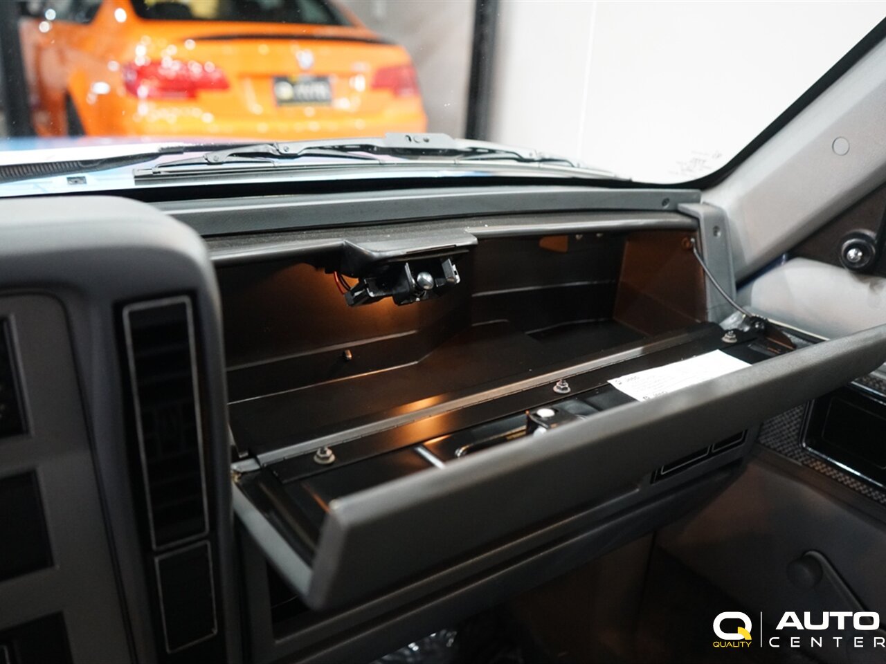 1989 Jeep Cherokee Laredo - Photo 40 - Lynnwood, WA 98036
