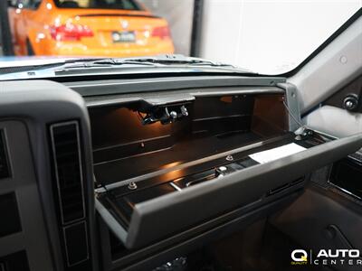 1989 Jeep Cherokee Laredo - Photo 40 - Lynnwood, WA 98036