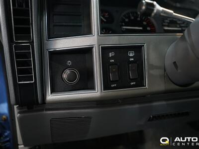 1989 Jeep Cherokee Laredo - Photo 30 - Lynnwood, WA 98036