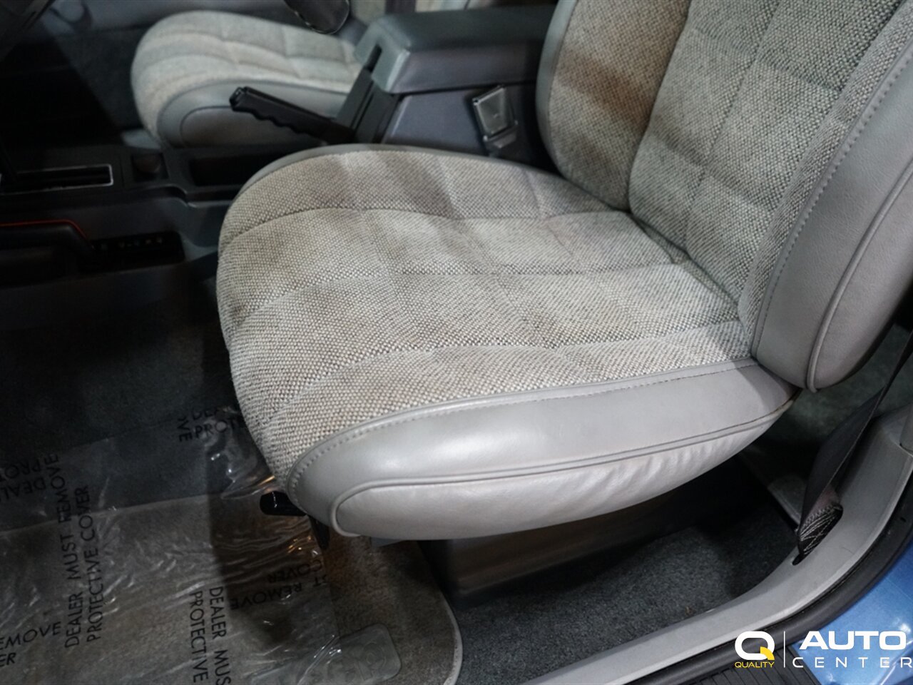 1989 Jeep Cherokee Laredo - Photo 23 - Lynnwood, WA 98036