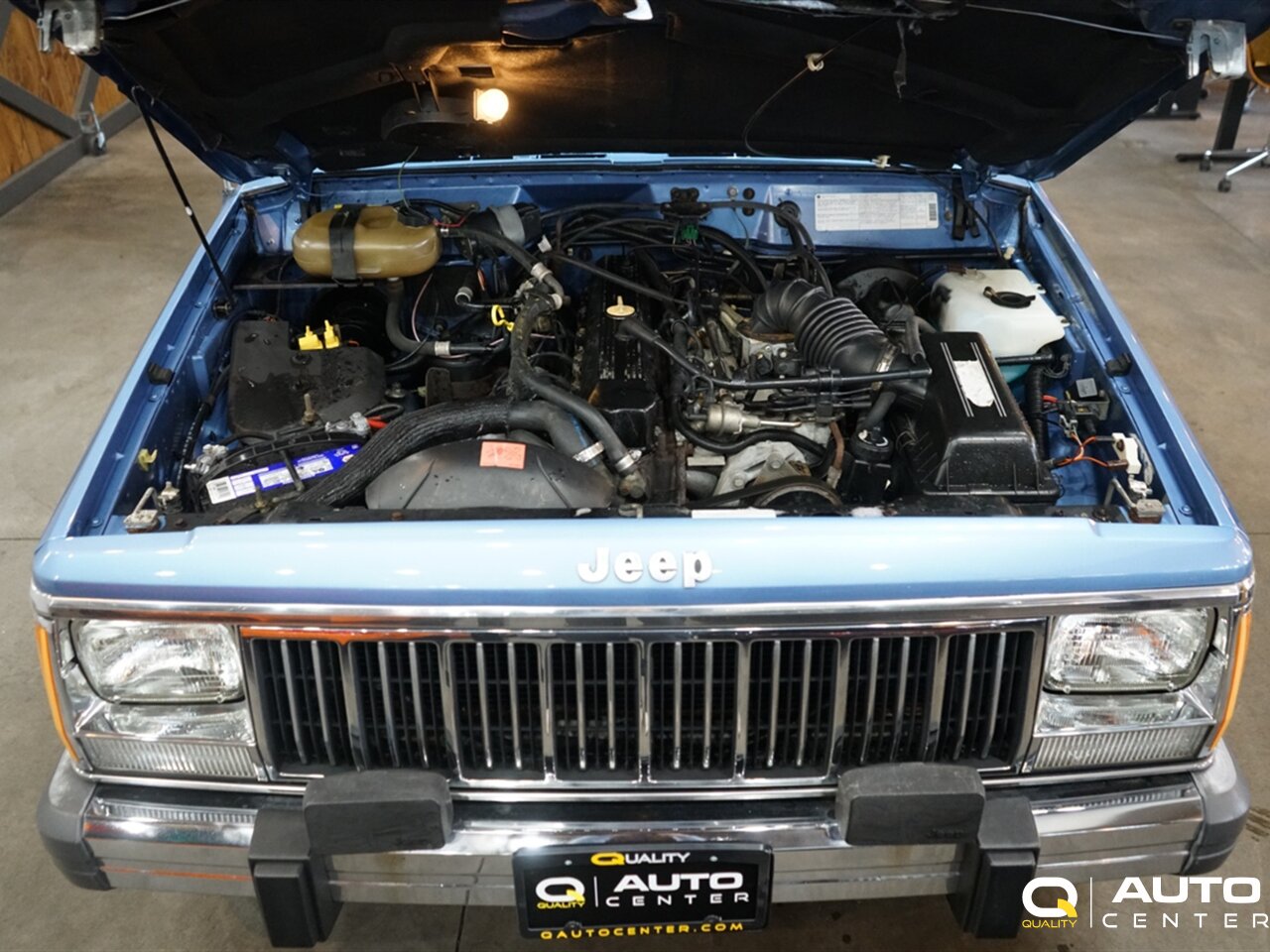 1989 Jeep Cherokee Laredo - Photo 16 - Lynnwood, WA 98036