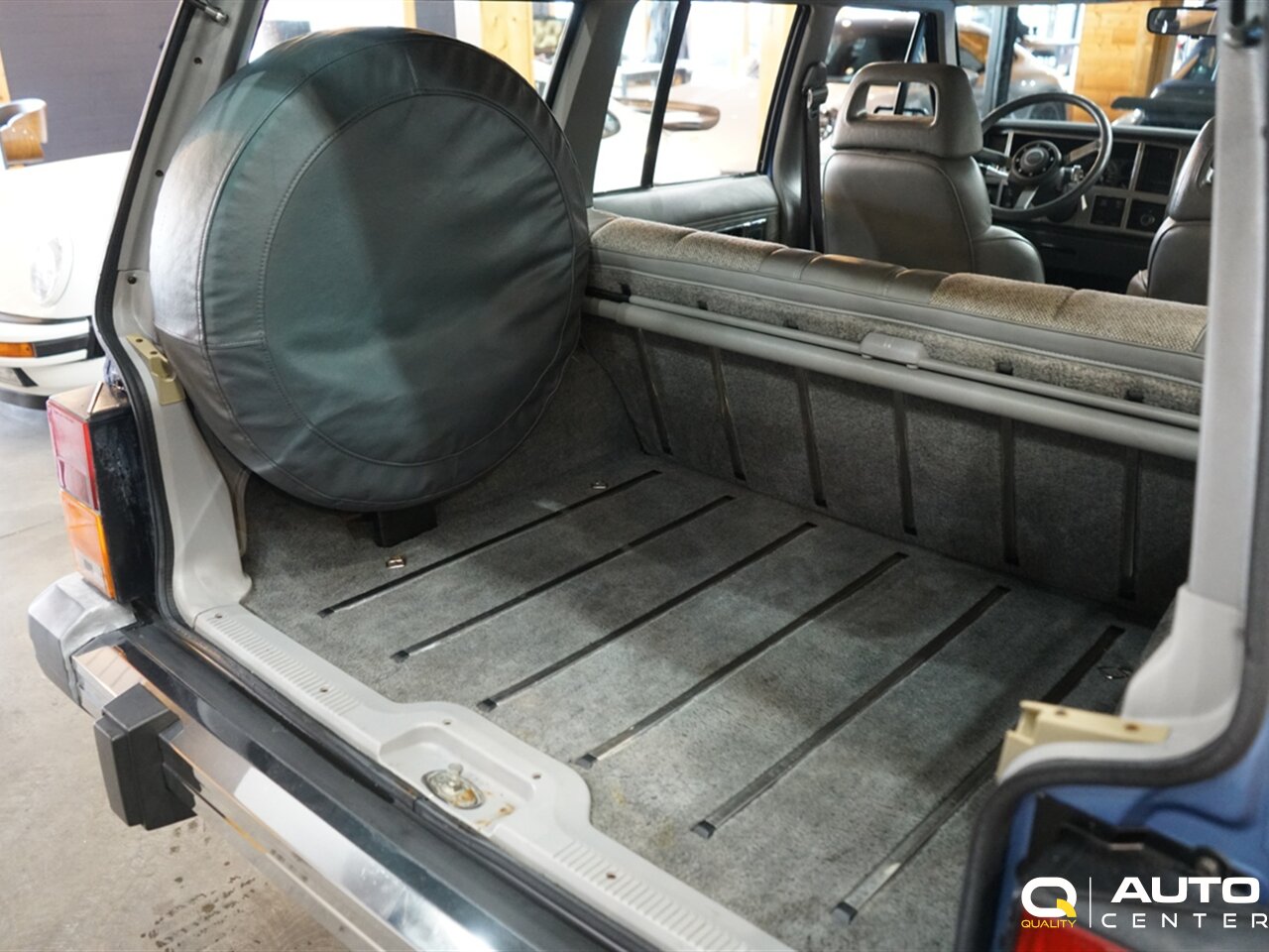 1989 Jeep Cherokee Laredo - Photo 46 - Lynnwood, WA 98036