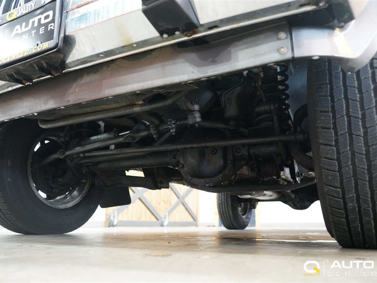 1989 Jeep Cherokee Laredo - Photo 13 - Lynnwood, WA 98036