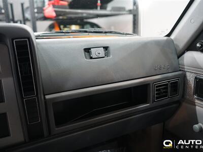 1989 Jeep Cherokee Laredo - Photo 39 - Lynnwood, WA 98036