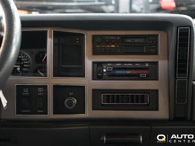 1989 Jeep Cherokee Laredo - Photo 27 - Lynnwood, WA 98036