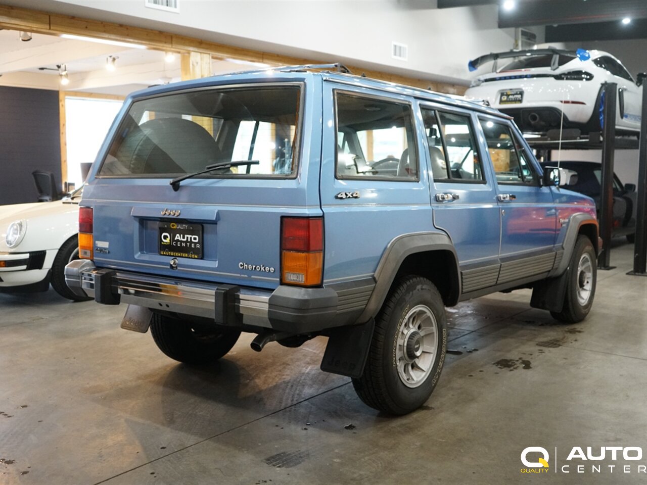 1989 Jeep Cherokee Laredo - Photo 7 - Lynnwood, WA 98036
