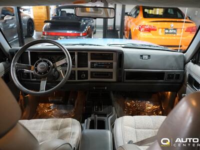 1989 Jeep Cherokee Laredo - Photo 25 - Lynnwood, WA 98036