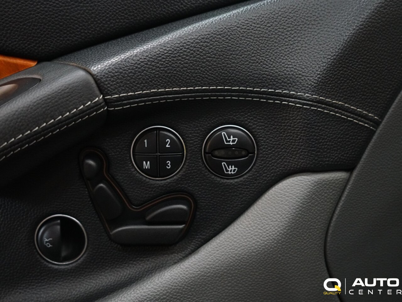 2004 Mercedes-Benz SL 55 AMG® - Photo 13 - Lynnwood, WA 98036